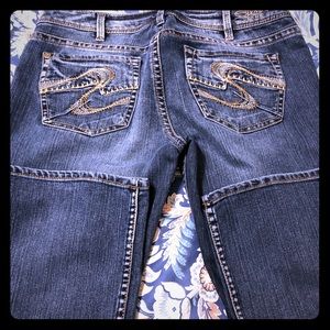 Nice silver jeans worn once couldn’t fit no tag.